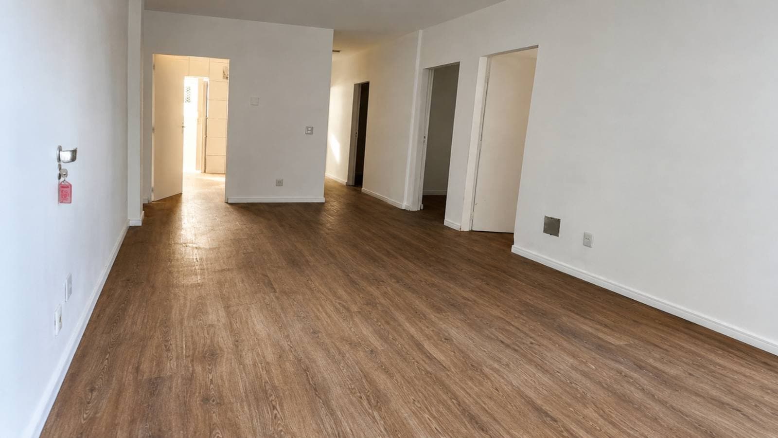 apartamento a venda 75m bairro morada do ouro recem reformado com suite e sacada cuiaba mt
