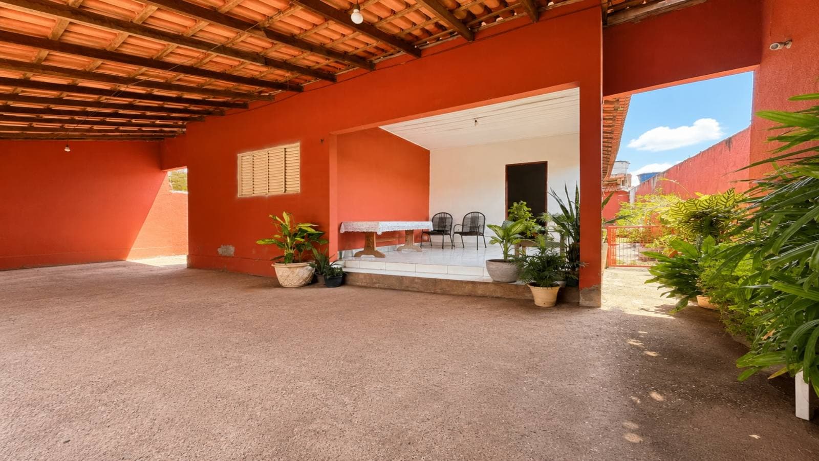 vendo casa e sub esquina com avenida comercial do cpa jd novo horizonte cuiaba mt