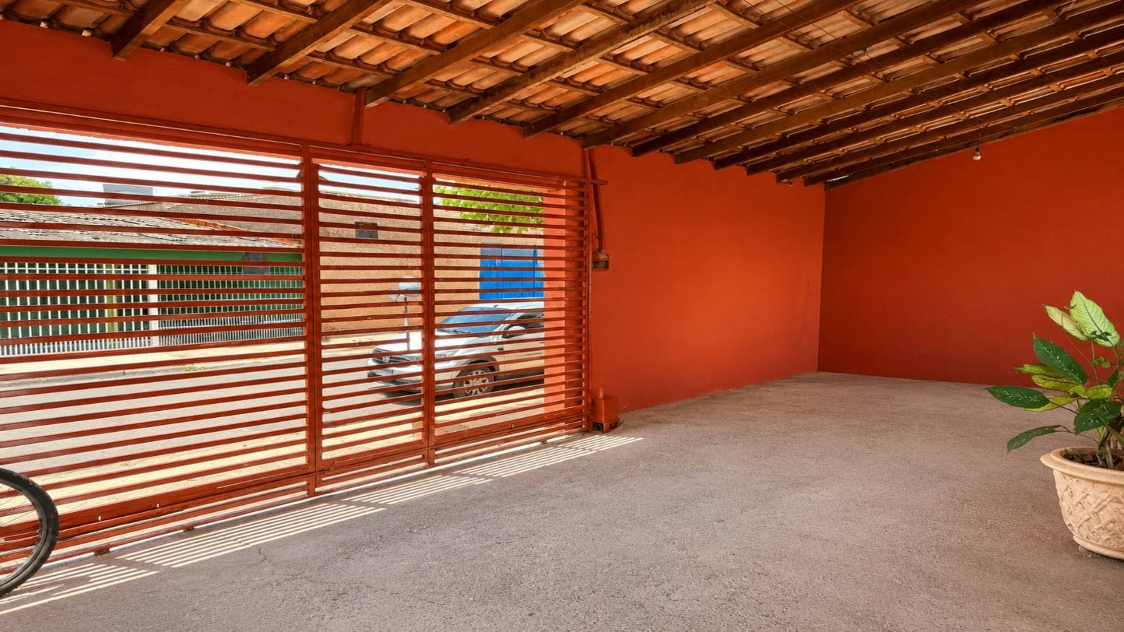 vendo casa e sub esquina com avenida comercial do cpa jd novo horizonte cuiaba mt