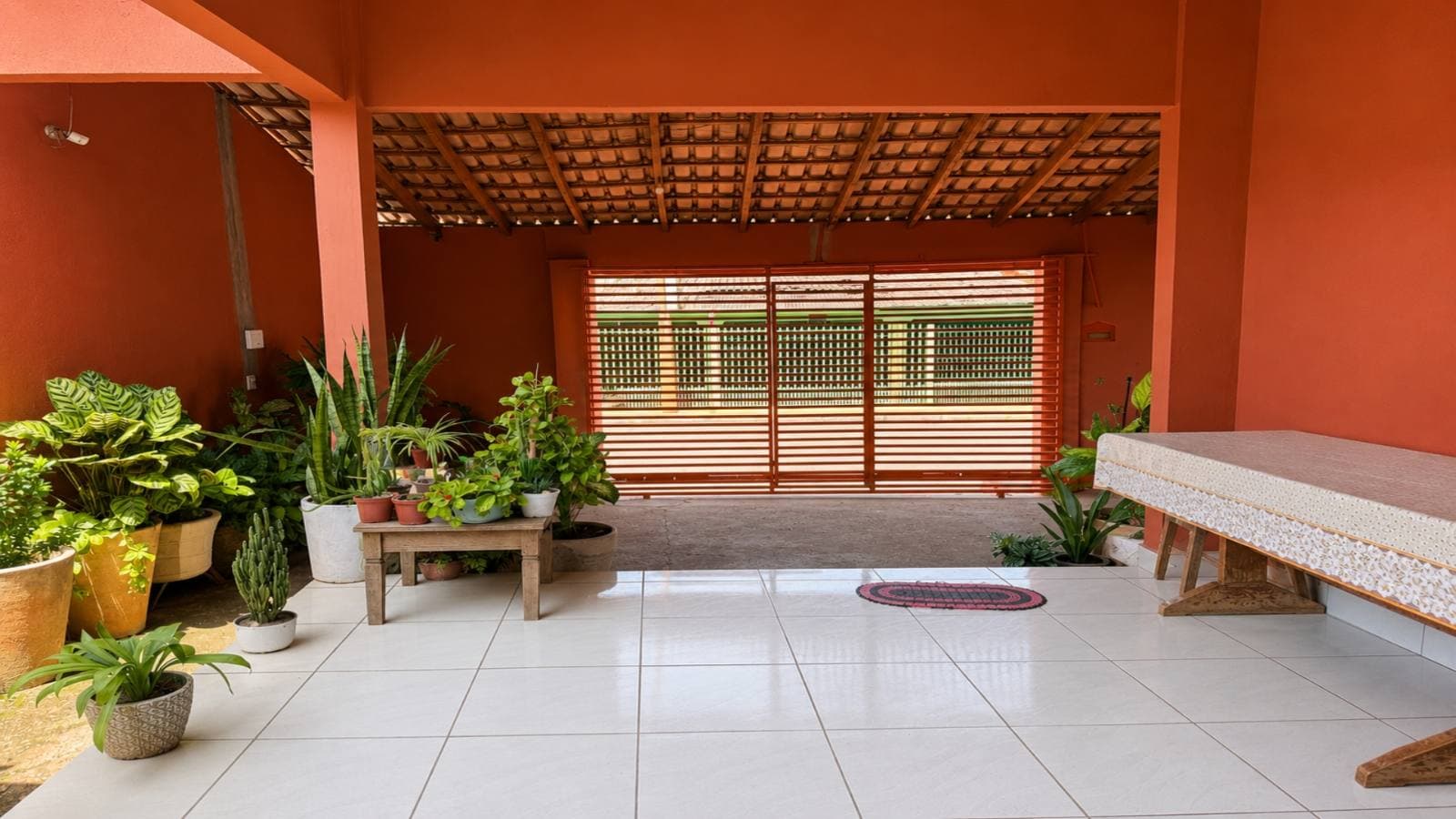 vendo casa e sub esquina com avenida comercial do cpa jd novo horizonte cuiaba mt